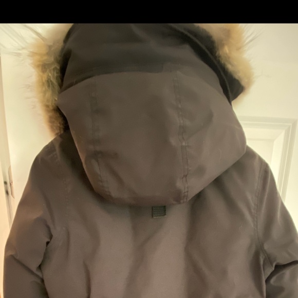 Vintage Canada Goose Trillium Parka – Real Down & Fur – Excellent Condition - Picture 8 of 11